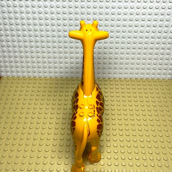 Giraffe 🦒 Large Building Block - Picture 4 of 6